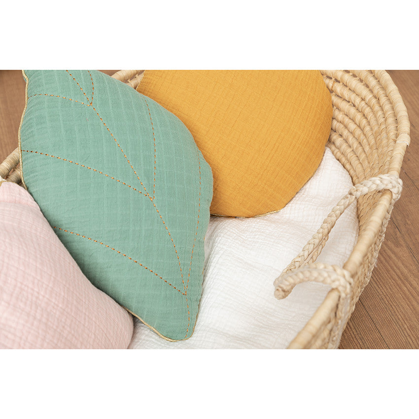 Adjustable Leaf-Shaped Tetra Decorative Cushion - Prémaman