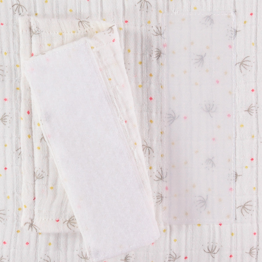 Decorative cushion in modular tetra that can be used as a cot bumper or playpen bumper - Prémaman