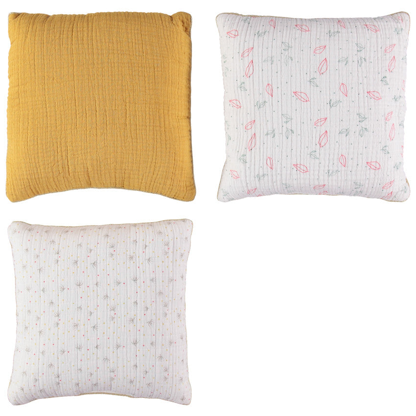 Decorative cushion in modular tetra that can be used as a cot bumper or playpen bumper - Prémaman